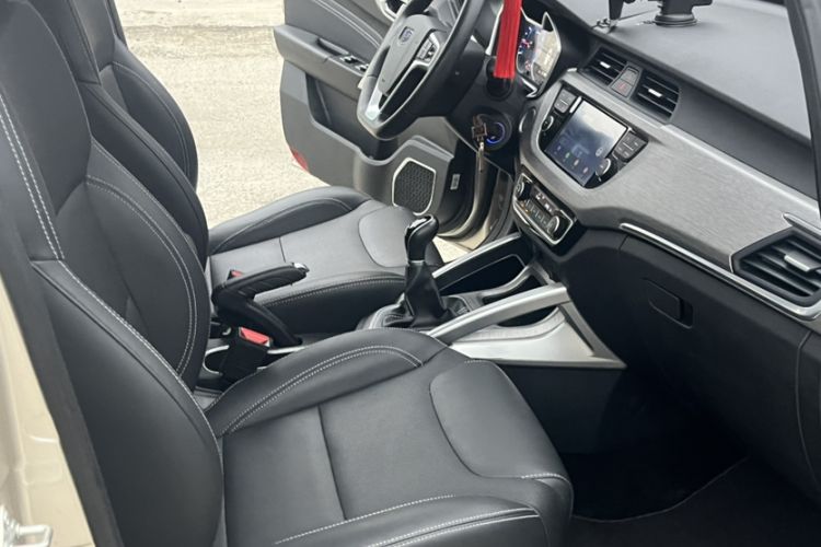Used Geely Auto Vision X3 2017 1.5L Manual Elite Model Interior 3