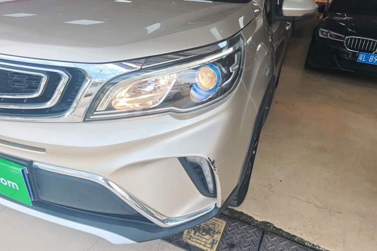 Used Geely Auto Vision X3 2017 1.5L Automatic Luxury Model Left Front Headlight