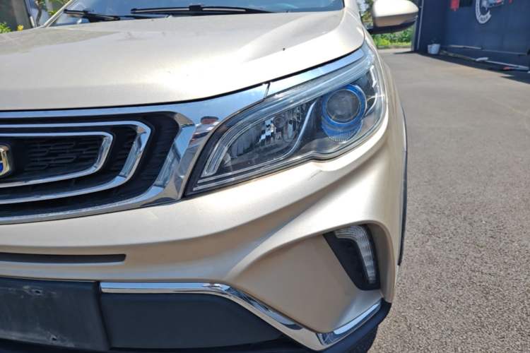 Used Geely Auto Vision X3 2017 1.5L Manual Luxury Model Left Front Headlight