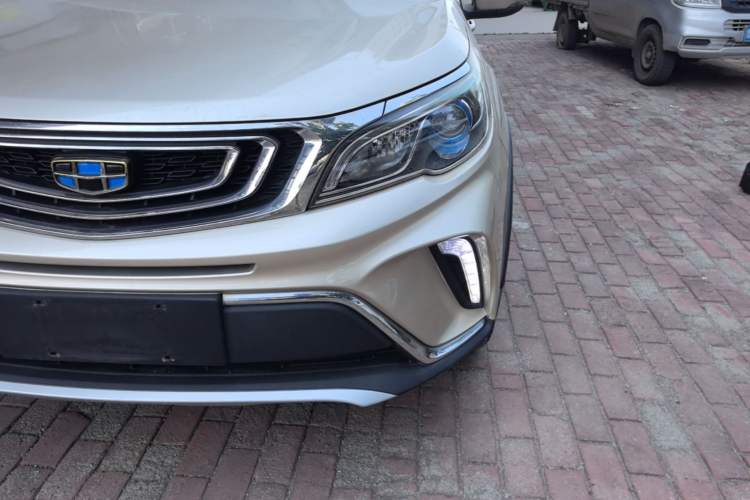 Used Geely Auto Vision X3 2017 1.5L Manual Elite Model Left Front Headlight