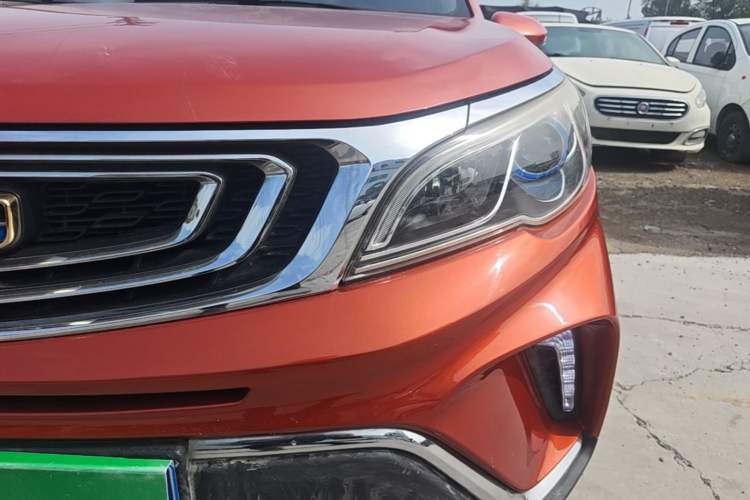 Used Geely Auto Vision X3 2017 1.5L Manual Elite Model Left Front Headlight