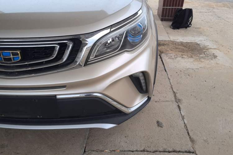 Used Geely Auto Vision X3 2017 1.5L Manual Elite Model Left Front Headlight