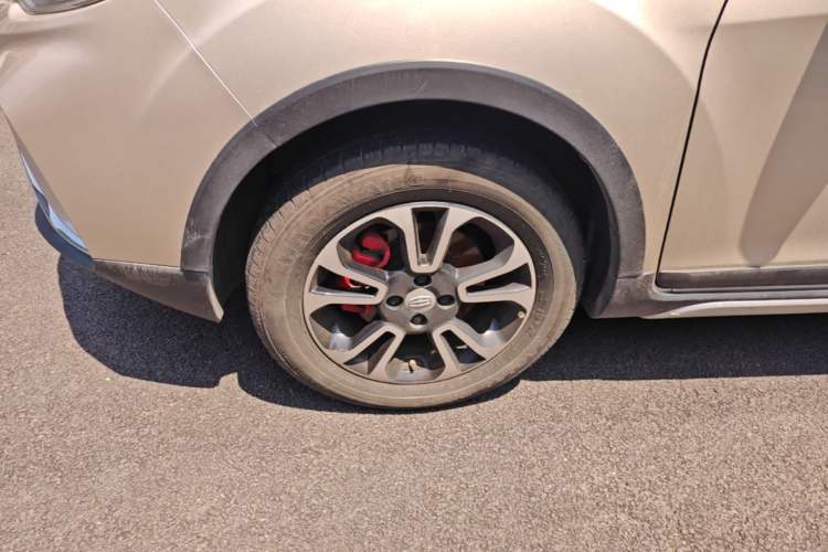 Used Geely Auto Vision X3 2017 1.5L Manual Luxury Model Left Front Wheel Hub
