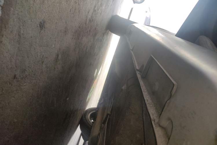 Used Geely Auto Vision X3 2017 1.5L Automatic Elite Model Left Side Sill