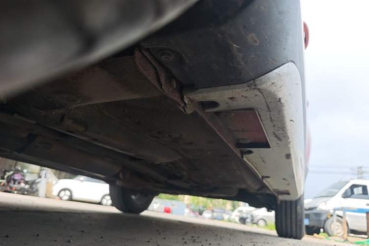 Used Geely Auto Vision X3 2017 1.5L Manual Elite Model Left Side Sill