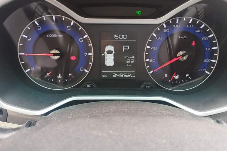 Used Geely Auto Vision X3 2017 1.5L Automatic Luxury Model Odometer Close Up