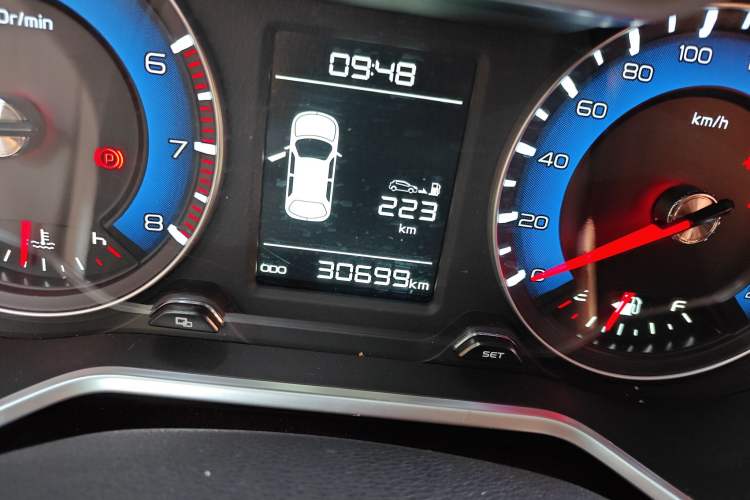 Used Geely Auto Vision X3 2017 1.5L Manual Elite Model Odometer Close Up