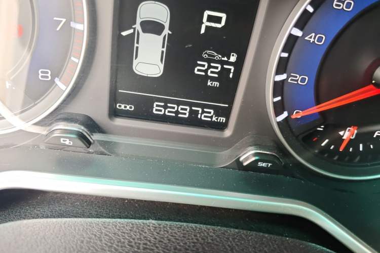 Used Geely Auto Vision X3 2017 1.5L Automatic Elite Model Odometer Close Up