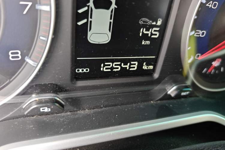 Used Geely Auto Vision X3 2017 1.5L Automatic Luxury Model Odometer Close Up