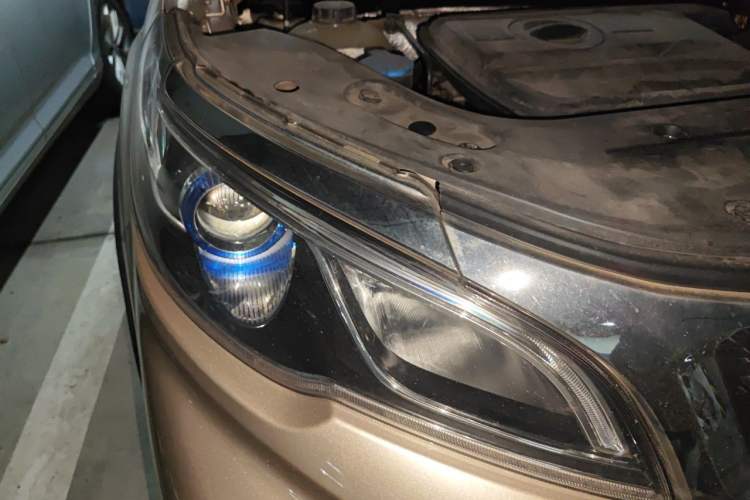 Used Geely Auto Vision X3 2017 1.5L Automatic Luxury Model Right Front Headlight
