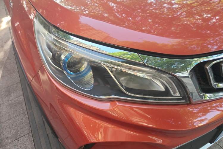 Used Geely Auto Vision X3 2017 1.5L Automatic Luxury Model Right Front Headlight