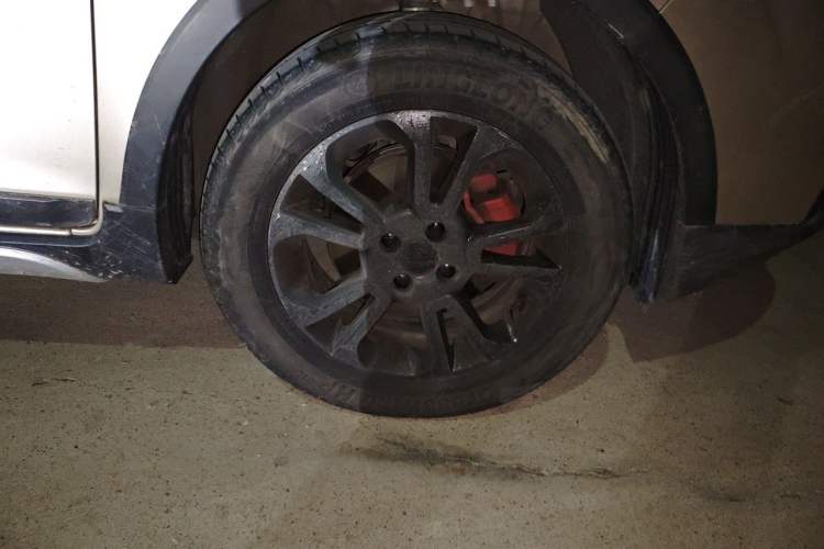 Used Geely Auto Vision X3 2017 1.5L Manual Luxury Model Right Front Wheel Hub