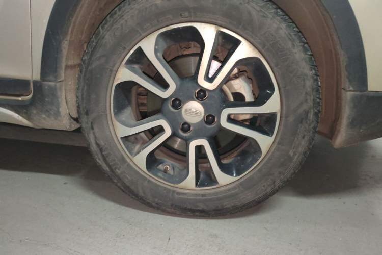 Used Geely Auto Vision X3 2017 1.5L Manual Elite Model Right Front Wheel Hub
