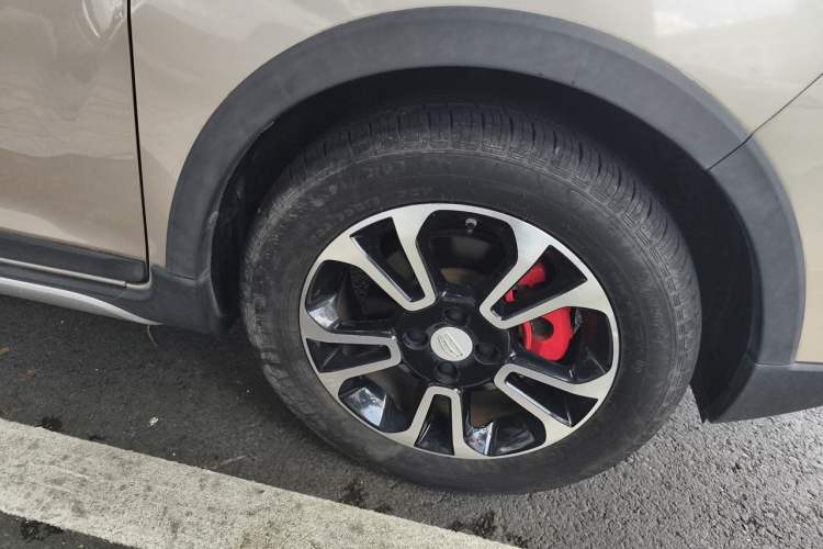 Used Geely Auto Vision X3 2017 1.5L Automatic Luxury Model Right Front Wheel Hub