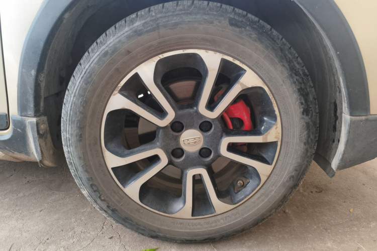 Used Geely Auto Vision X3 2017 1.5L Manual Luxury Model Right Front Wheel Hub