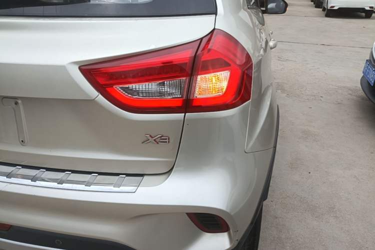 Used Geely Auto Vision X3 2017 1.5L Manual Elite Model Right Rear Taillight