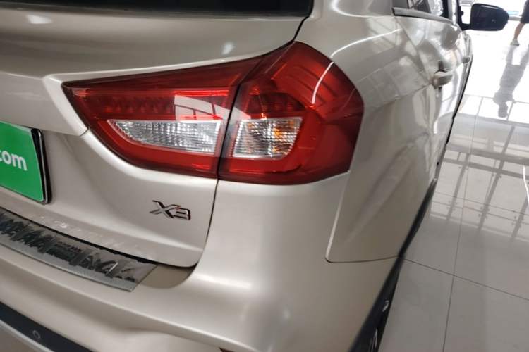 Used Geely Auto Vision X3 2017 1.5L Automatic Luxury Model Right Rear Taillight
