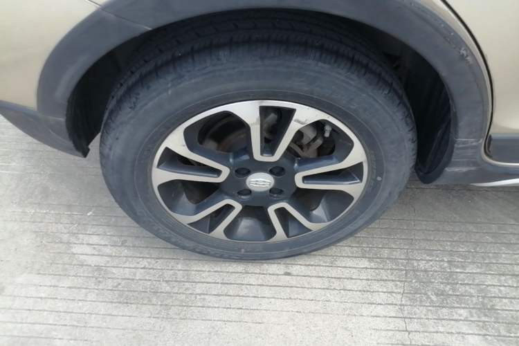 Used Geely Auto Vision X3 2017 1.5L Automatic Elite Model Right Rear Wheel Hub