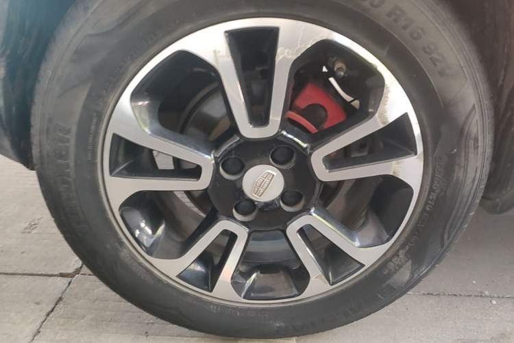 Used Geely Auto Vision X3 2017 1.5L Automatic Luxury Model Right Rear Wheel Hub