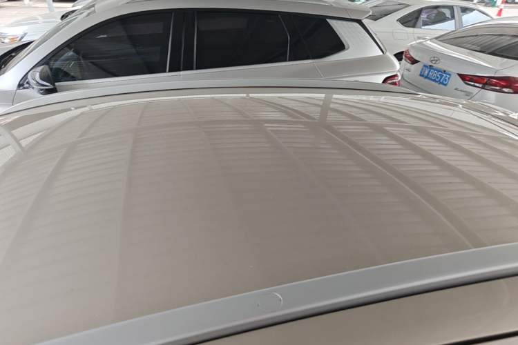 Used Geely Auto Vision X3 2017 1.5L Automatic Elite Model Roof