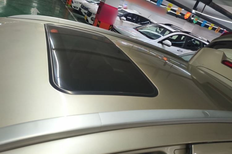 Used Geely Auto Vision X3 2017 1.5L Manual Luxury Model Roof
