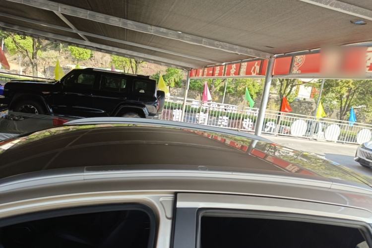 Used Geely Auto Vision X3 2017 1.5L Automatic Elite Model Roof