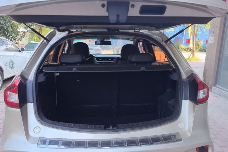 Used Geely Auto Vision X3 2017 1.5L Manual Elite Model Trunk