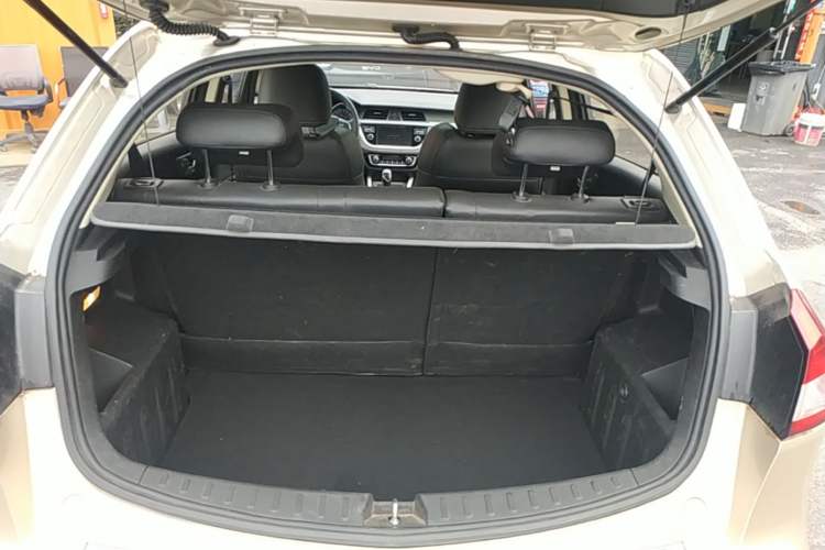Used Geely Auto Vision X3 2017 1.5L Automatic Luxury Model Trunk