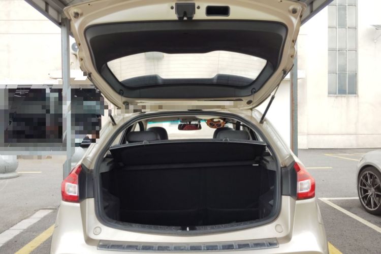 Used Geely Auto Vision X3 2017 1.5L Manual Elite Model Trunk