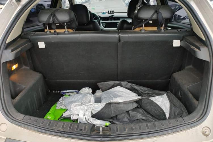 Used Geely Auto Vision X3 2017 1.5L Manual Elite Model Trunk