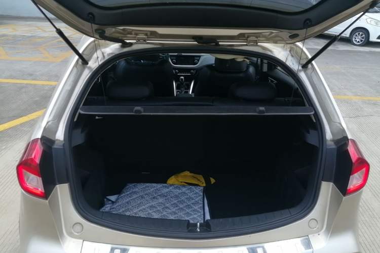 Used Geely Auto Vision X3 2017 1.5L Automatic Elite Model Trunk