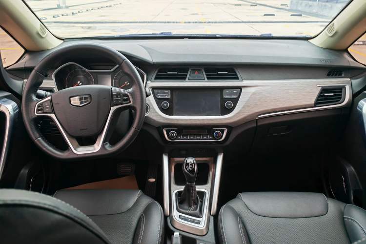 Used Geely Auto Vision X3 2018 1.5L Automatic Anniversary Edition Audio And AC Panel