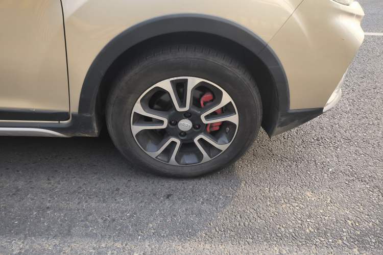 Used Geely Auto Vision X3 2018 1.5L Automatic Anniversary Edition Exterior 4