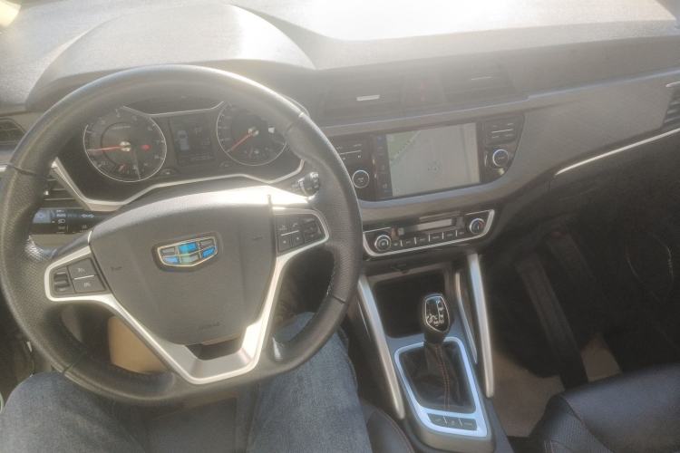 Used Geely Auto Vision X3 2018 1.5L Automatic Anniversary Edition Center Console