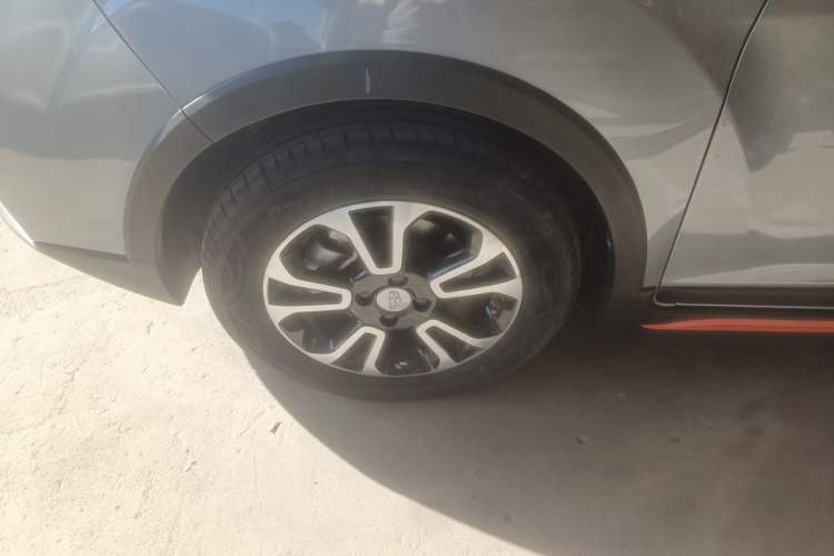 Used Geely Auto Vision X3 2018 1.5L Automatic Anniversary Edition Left Front Wheel Hub