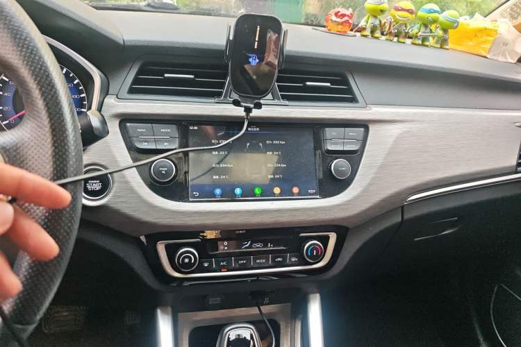 Used Geely Auto Vision X3 2018 1.5L Automatic Anniversary Edition Audio And AC Panel