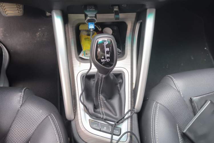 Used Geely Auto Vision X3 2018 1.5L Automatic Anniversary Edition Gear Lever