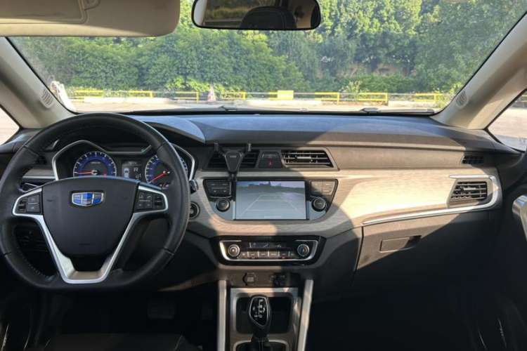 Used Geely Auto Vision X3 2018 1.5L Automatic Anniversary Edition Audio And AC Panel