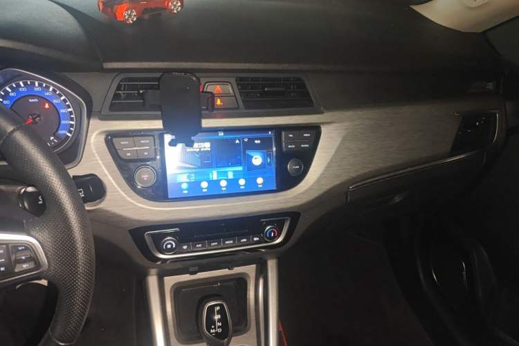 Used Geely Auto Vision X3 2018 1.5L Automatic Anniversary Edition Audio And AC Panel