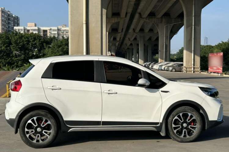 Used Geely Auto Vision X3 2018 1.5L Automatic Anniversary Edition Exterior 1