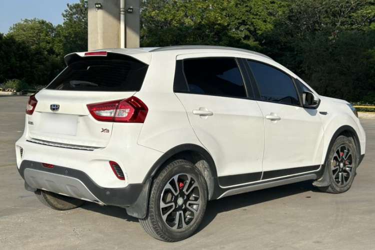 Used Geely Auto Vision X3 2018 1.5L Automatic Anniversary Edition Exterior 3