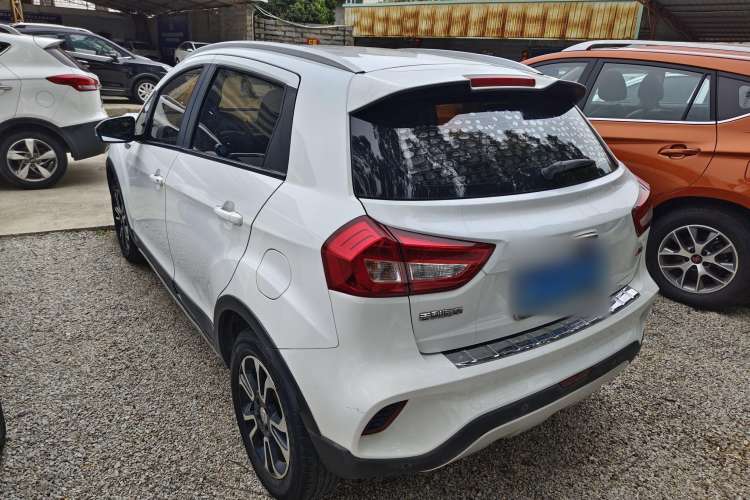 Used Geely Auto Vision X3 2018 1.5L Automatic Anniversary Edition Exterior 3