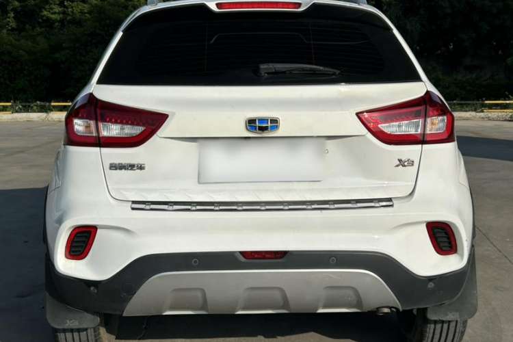 Used Geely Auto Vision X3 2018 1.5L Automatic Anniversary Edition Exterior 5