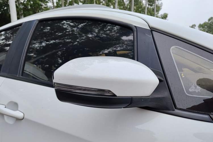 Used Geely Auto Vision X3 2018 1.5L Automatic Anniversary Edition Exterior 6