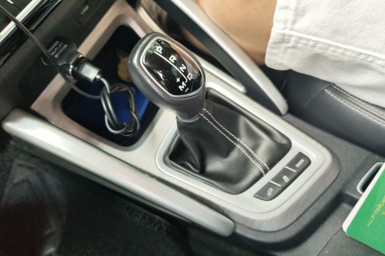 Used Geely Auto Vision X3 2018 1.5L Automatic Anniversary Edition Gear Lever