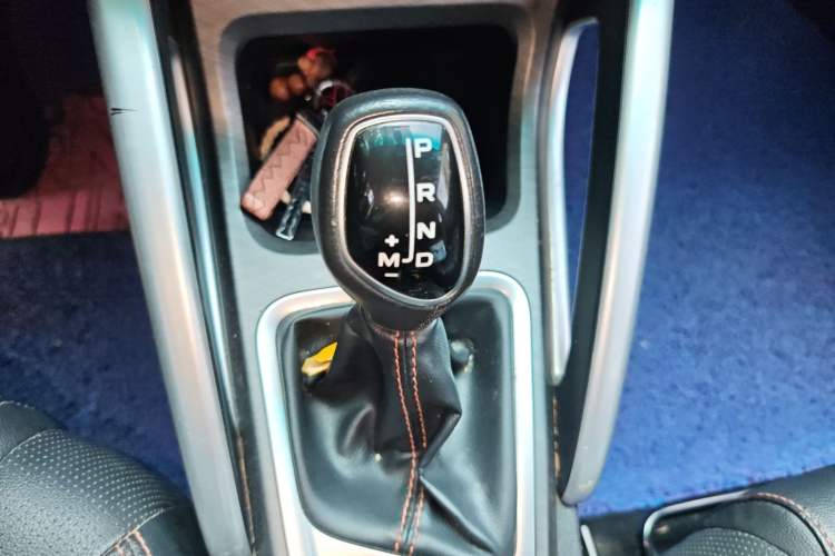 Used Geely Auto Vision X3 2018 1.5L Automatic Anniversary Edition Gear Lever