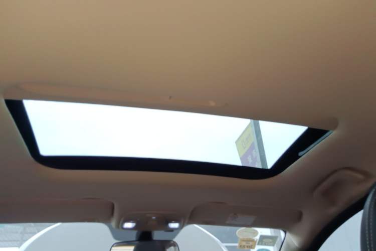 Used Geely Auto Vision X3 2018 1.5L Automatic Anniversary Edition Headliner