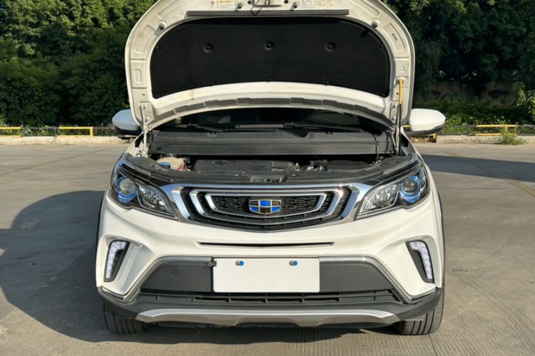 Used Geely Auto Vision X3 2018 1.5L Automatic Anniversary Edition Interior 4