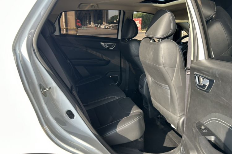 Used Geely Auto Vision X3 2018 1.5L Automatic Anniversary Edition Interior 5
