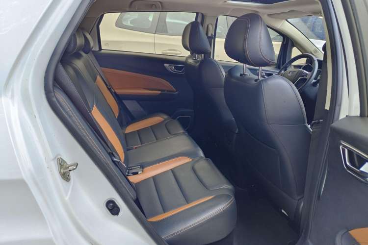 Used Geely Auto Vision X3 2018 1.5L Automatic Anniversary Edition Interior 6